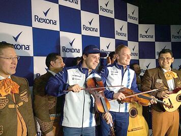 Massa y Bottas cambian volante por capirucho