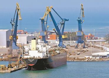 Relevo en SCT, por plan de militarización en puertos: expertos
