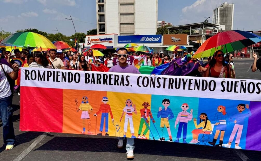 Así se vivió la marcha del Orgullo en Guadalajara, Jalisco (07/06/2025). Foto: X (@Genarinnn)
