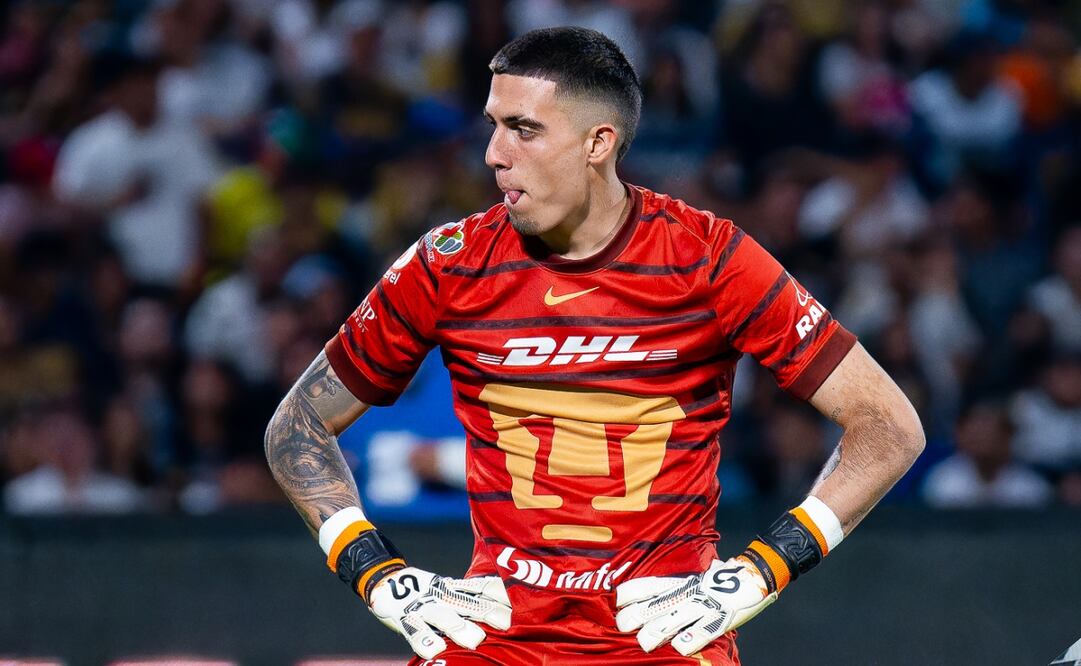 FOTO: IMAGO7 - Alex Padilla, portero de Pumas comete terrible error; recibe muchas críticas