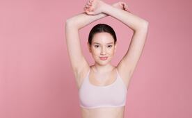 ¿El aceite de coco sirve para aclarar las axilas? 