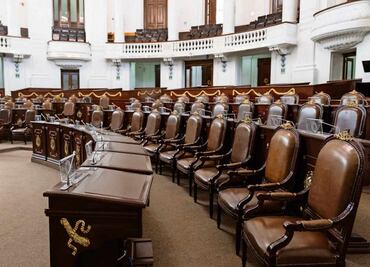Diputado del PAN pide un minuto de aplausos por nuevo Papa; Congreso de la CDMX lo rechaza