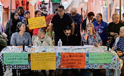 Acusan anomalías de notario de Cuba 11