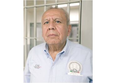 Agentes con la venia del Dr. Simi