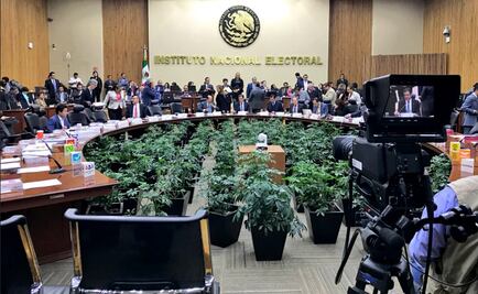 Da INE luz verde a 39 aspirantes a diputados independientes