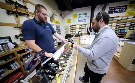 Fijan para el 12 de abril audiencia por demanda de México contra fabricantes de armas de EU 