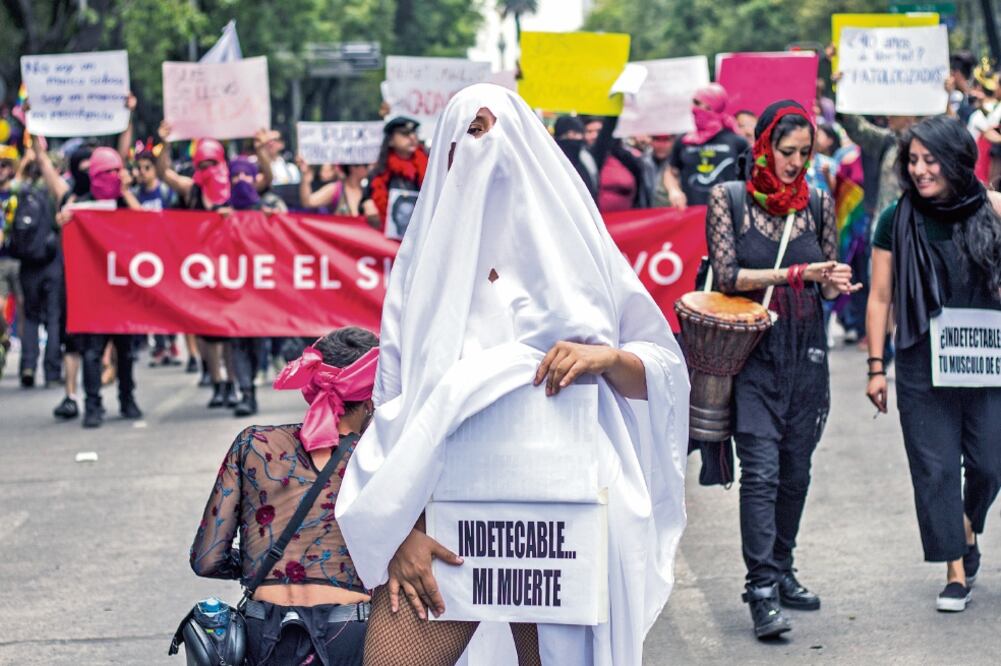 Organizaciones repudiaron los 28 crímenes que se han registrado en el país desde enero contra personas de la diversidad sexual y de género. Foto: YADÍN XOLALPA. EL UNIVERSAL
