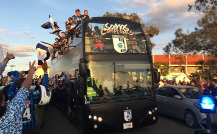 Gallos festeja con la afición en Querétaro