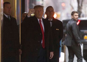 Trump sale furioso del tribunal durante los alegatos finales del juicio por difamación