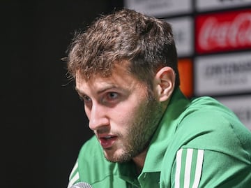 Lo que tendría que pasar para que Santiago Giménez vaya al Mundial Qatar 2022