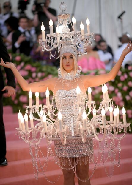 Katy Perry vestida de candelabro es lo mejor de la MET Gala 2019