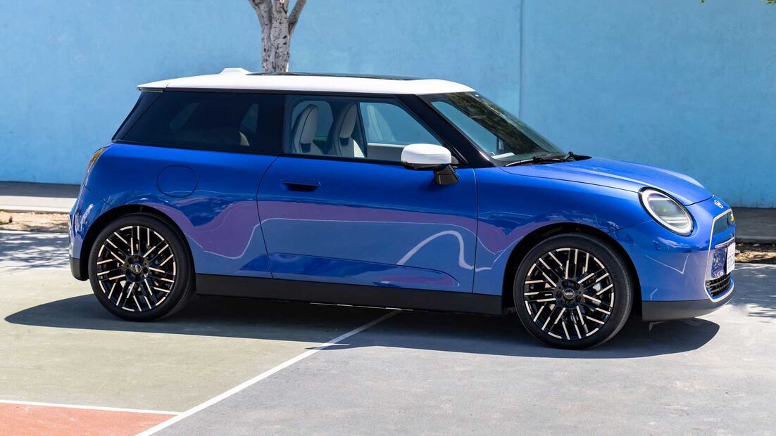 Estas fotos revelan el diseño de la próxima generación del Mini Cooper.