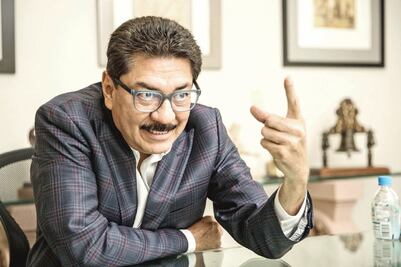 Ulises Ruiz va por PRI; carga negativos