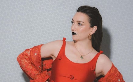 Regina Blandón trae de vuelta el labial negro en un makeup imponente