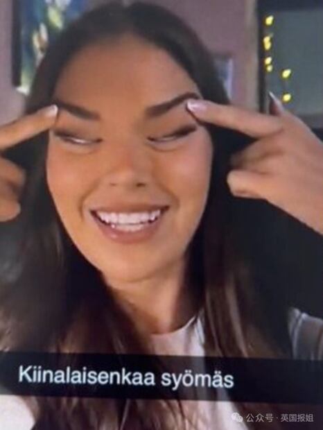 La foto de Sarah Dzafce, Miss Finlandia, que se hizo viral.