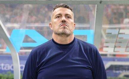 Chivas: Esto se sabe de la salud del DT Oscar García; no viajará para el partido contra Pumas