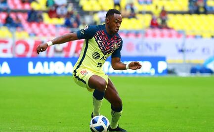 Renato Ibarra fue operado con éxito