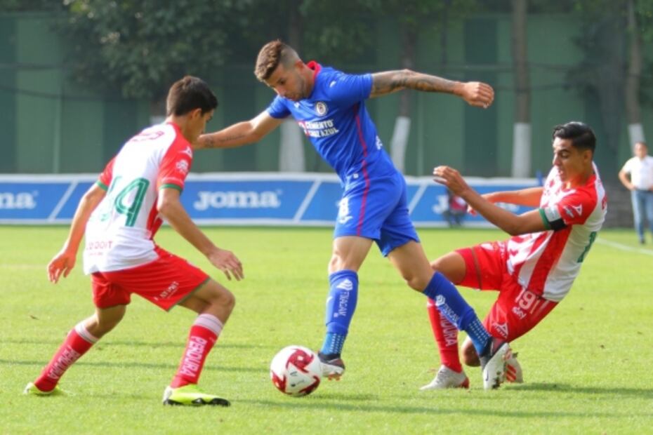 Pablo Ceppelini, marginado del Cruz Azul, anota con la sub-20