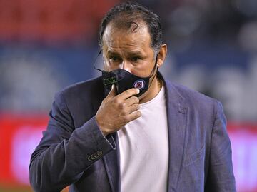 Rayados le quita el sueño a Cruz Azul, admite Juan Reynoso