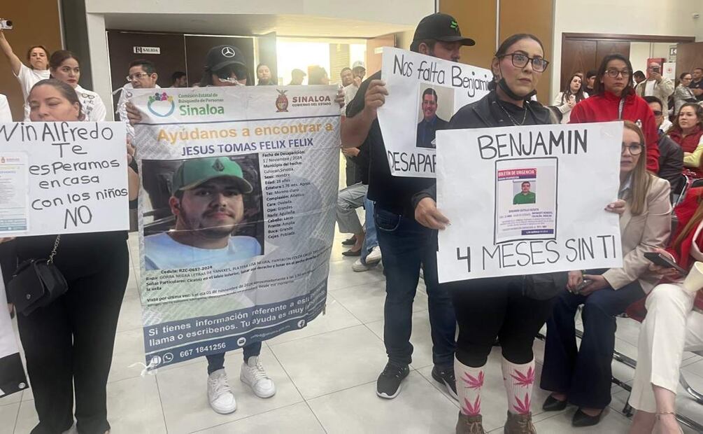 Familiares de víctimas de desaparición exigen su búsqueda y localización en protestas dentro de Congreso de Sinaloa (30/01/2025). Foto: Especial