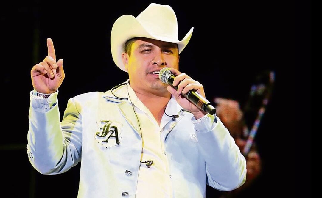 Julión dijo que hay que aplaudir los logros del joven de 23 años.