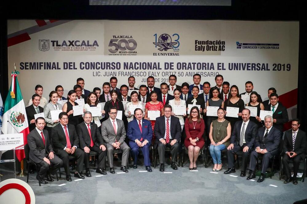 El Licenciado Ealy Ortiz dirigió sus palabras a los 32 concursantes que en dos días dieron muestra de su talento y preparación (DIEGO SIMÓN SÁNCHEZ/EL UNIVERSAL)