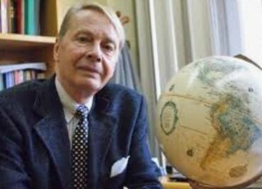 Fallece el embajador Walter Astie Burgos