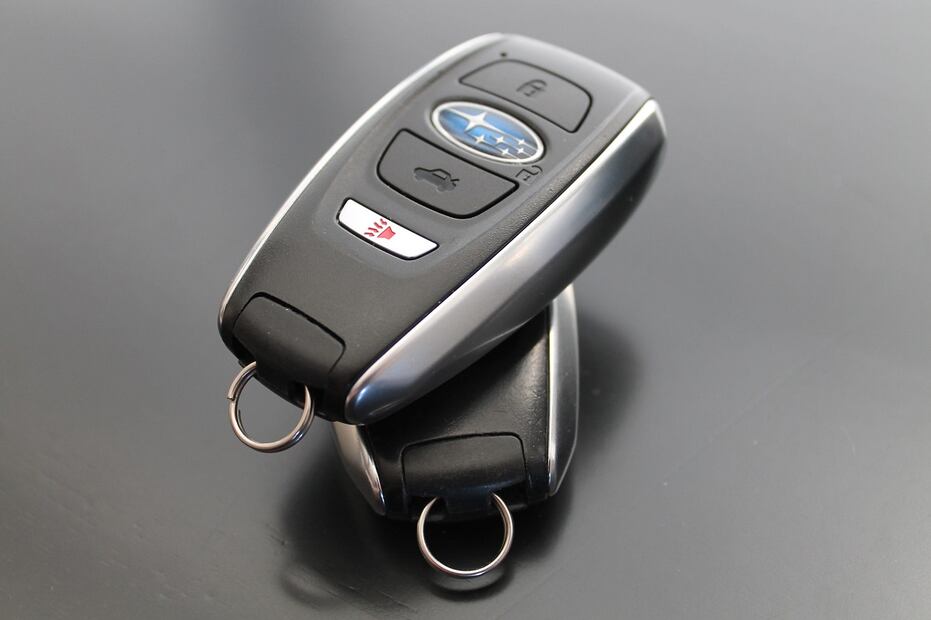 Llave inteligente de un auto. Foto: Pexels