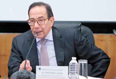 Empresarios entregan a AMLO su lista de peticiones rumbo a presentación del presupuesto