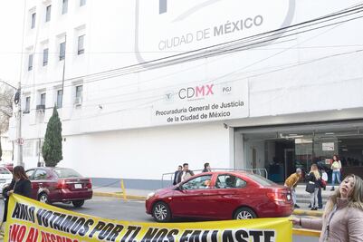 Exigen empleados de PGJ pago de sueldo