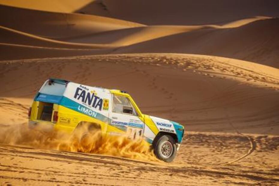 Un campeón del Rally París-Dakar, vuelve a las dunas del Sahara 30 años después