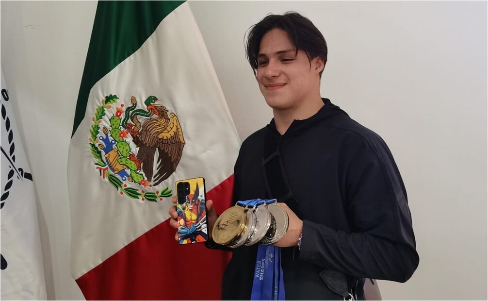 Osmar Olvera en su regreso a la Ciudad de México / FOTO: Leobardo Vázquez - EL UNIVERSAL