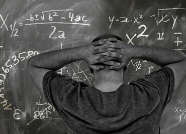En Reino Unido un algoritmo decidió los ingresos a la universidad y los estudiantes están furiosos
