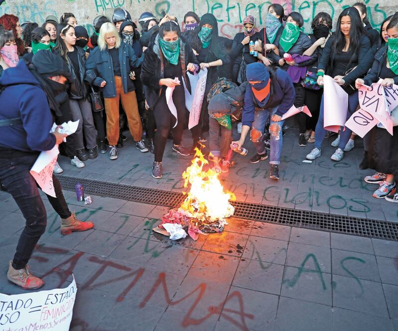 Hacer un paro, pintar una pared o manifestarse “es un grito de desesperación” ante feminicidios, afirma Aleida Alavez. Foto: ARCHIVO EL UNIVERSAL