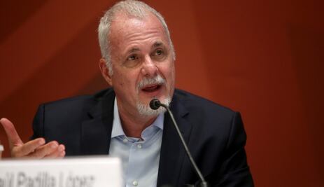 Intelectuales reaccionan a la muerte de Raúl Padilla López, presidente de la FIL Guadalajara