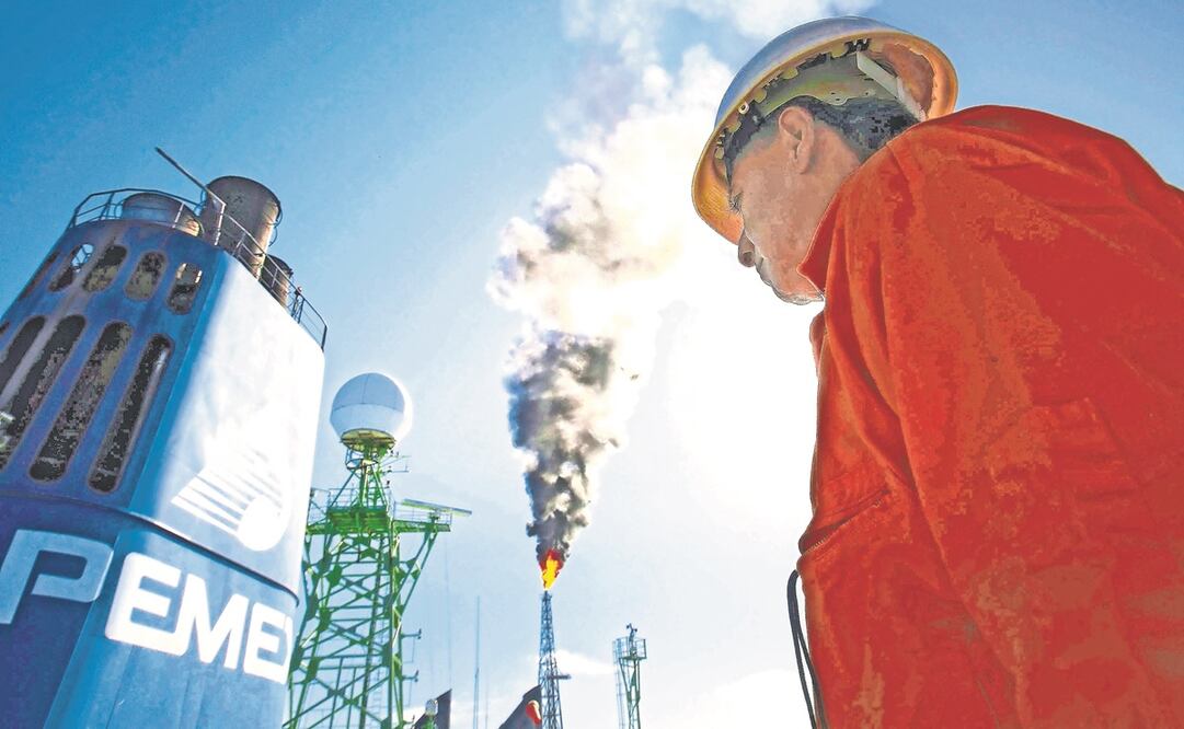 De acuerdo con analistas, los equipos, plantas e infraestructura de Pemex requieren mantenimiento continuo, pues muchos ya superan su vida útil. Foto: Archivo/ EL UNIVERSAL 