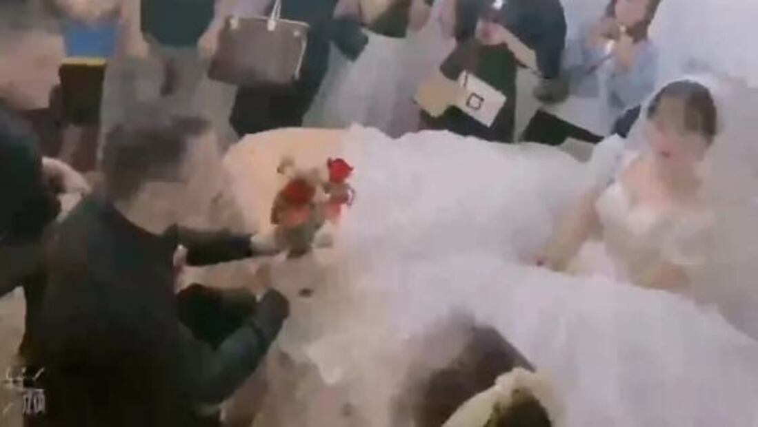 Engaña a su novio antes de su boda, su amante viraliza el chat de WhatsApp
