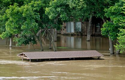 Texas declara desastre por inundaciones en 31 condados