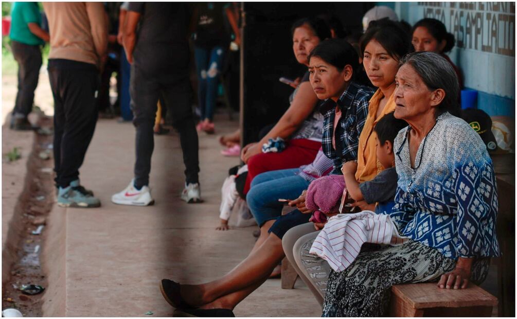 Mexicanos huyen de Chiapas por la violencia en el estado. Foto: EFE