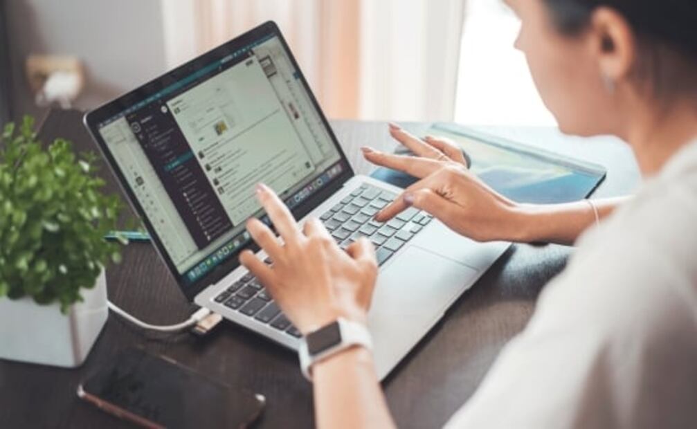 Cómo ganar dinero en internet de forma legal