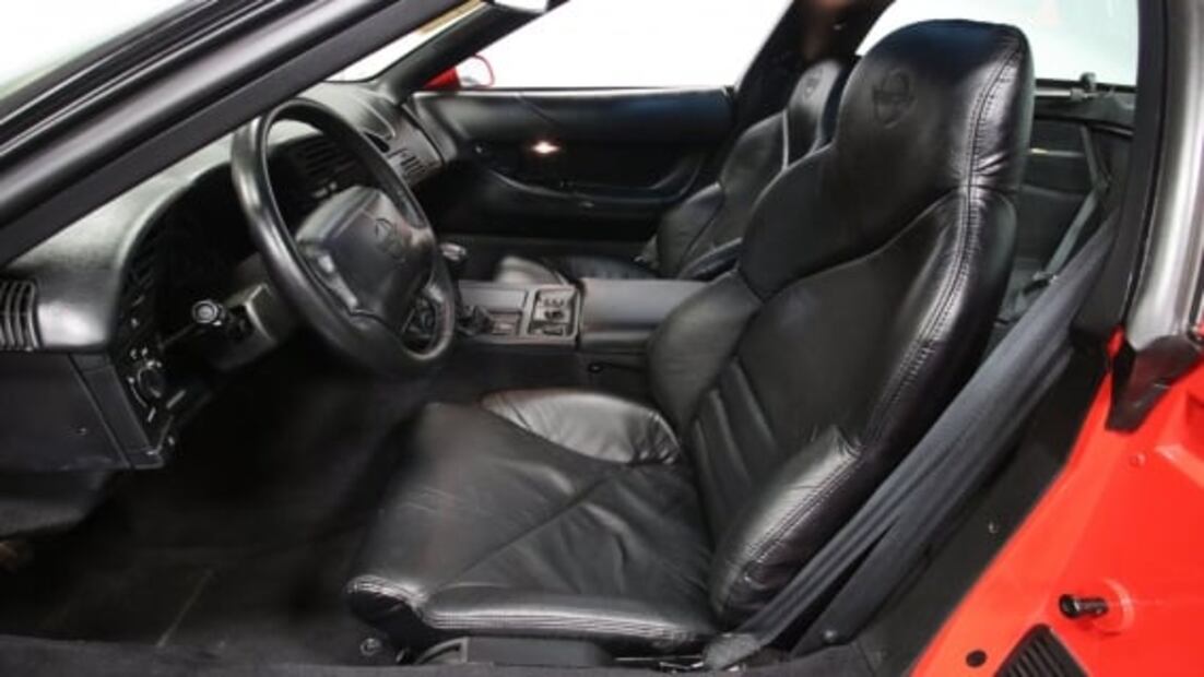 El Corvette ZR1 de 1995 con sólo 43 kilómetros, que cuesta lo mismo que un C8