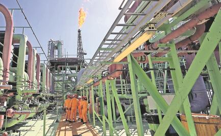 Petróleo mexicano repunta 3.7% tras acuerdo con la OPEP