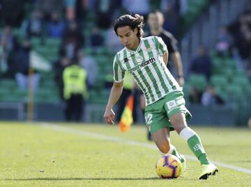 Diego Lainez debuta en el triunfo del Betis