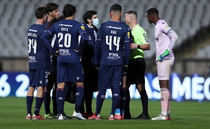 Por el Covid-19, un equipo jugó con nueve hombres un partido que terminó suspendido tras el medio tiempo