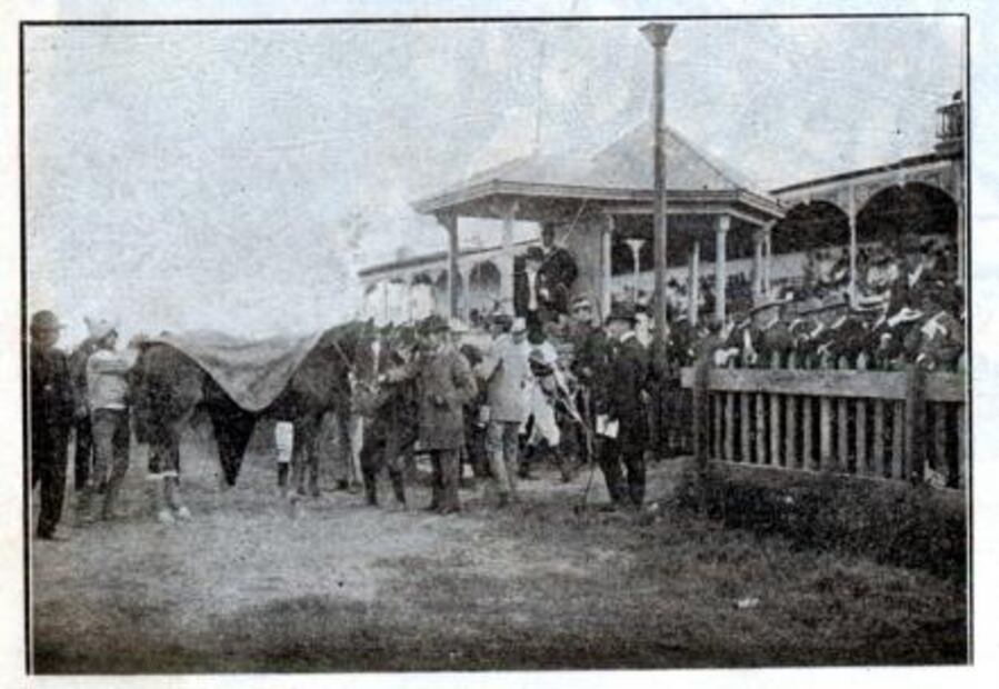 El primer hipódromo de la capital