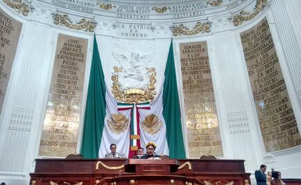 Asambleísta canta las mañanitas en náhuatl a EL UNIVERSAL