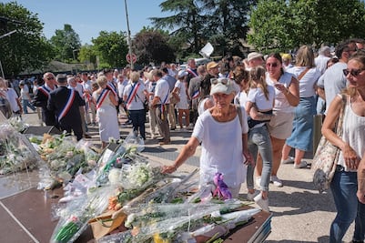 Miles marchan en Francia tras asesinato de Lyhanna, niña de 11 años; agresor contaba con denuncias previas por pederastia
