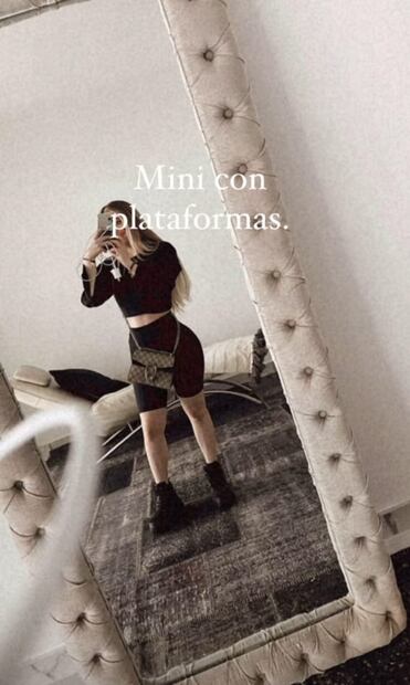 La hermana de Nodal posa en conjunto de lycra