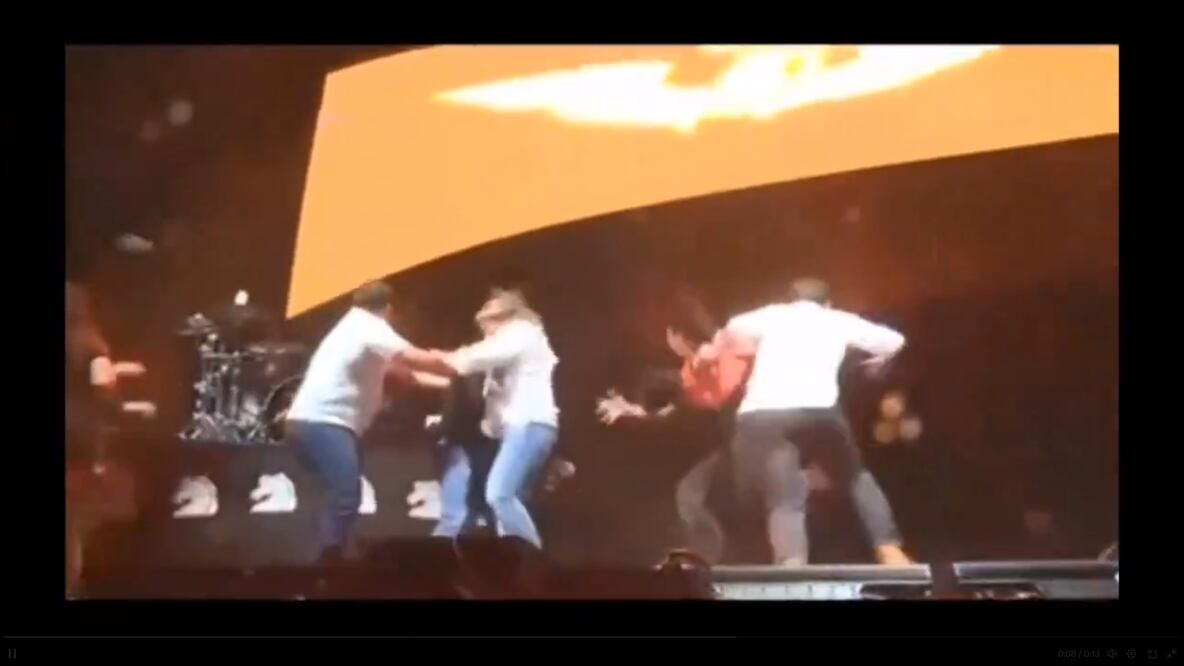 Cae templete del evento político de MC en Nuevo León. Foto: Especial