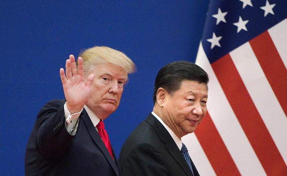 Trump ordenó un arancel adicional del 50% a los productos chinos que se suma a un 34% previo y a otros gravámenes anunciados anteriormente, elevando el total de tasas sobre los bienes chinos al 104%. Foto: AFP